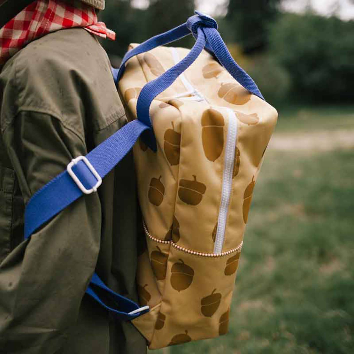 תיק גב גדול בלוטים Sticky lemon – תמונה 5