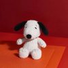 ⁦בובת סנופי קרם SNOOPY⁩ – תמונה ⁦2⁩